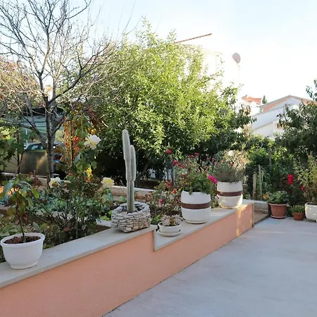 Apartment With A Parking Space Okrug Gornji, Ciovo - 10343