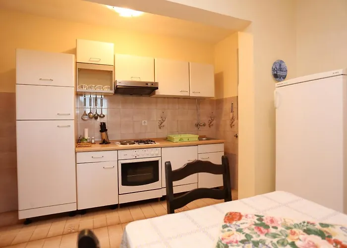 With A Parking Space Okrug Gornji, Ciovo - 10343 * Τρογκίρ