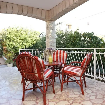 Apartamento With A Parking Space Okrug Gornji, Ciovo - 10343 *