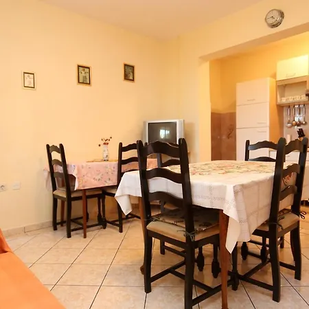 Apartamento With A Parking Space Okrug Gornji, Ciovo - 10343